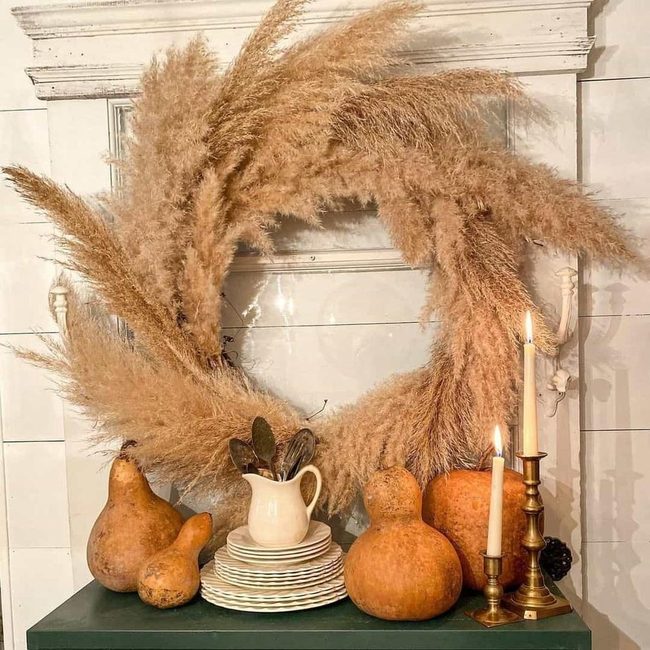 Beige Pampas Wreath Elegance