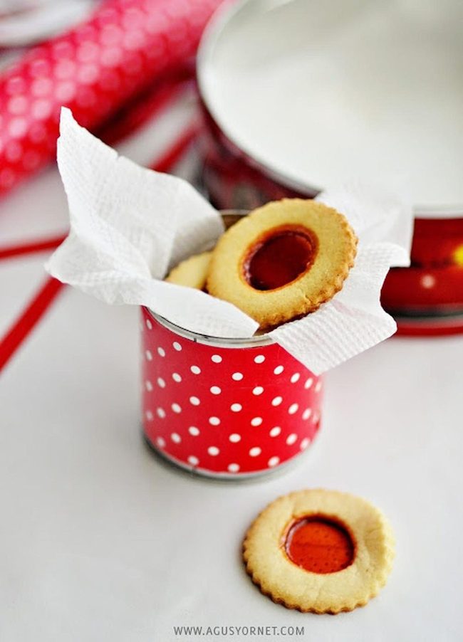 Red Jam Jewel Cookies