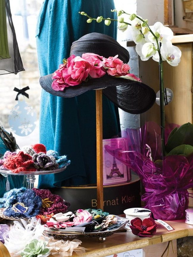 Pink Floral Black Hat Statement
