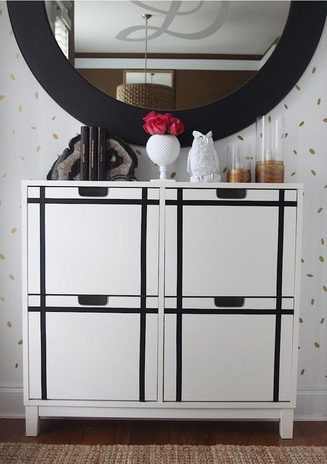 White Cabinets, Gold Speckles, Pink Blooms
