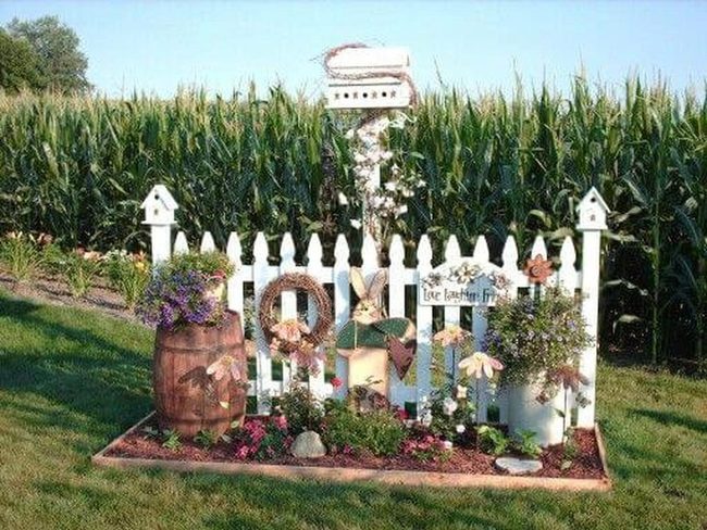 White Picket Mailbox Garden