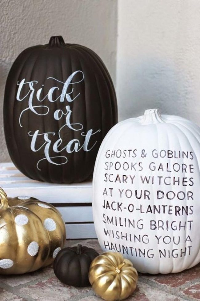 Black And White Pumpkin Halloween Display