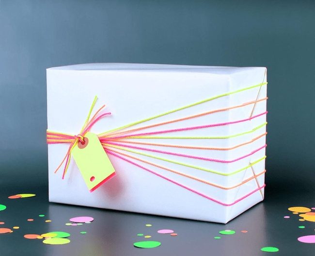 Neon Strings Gift Box