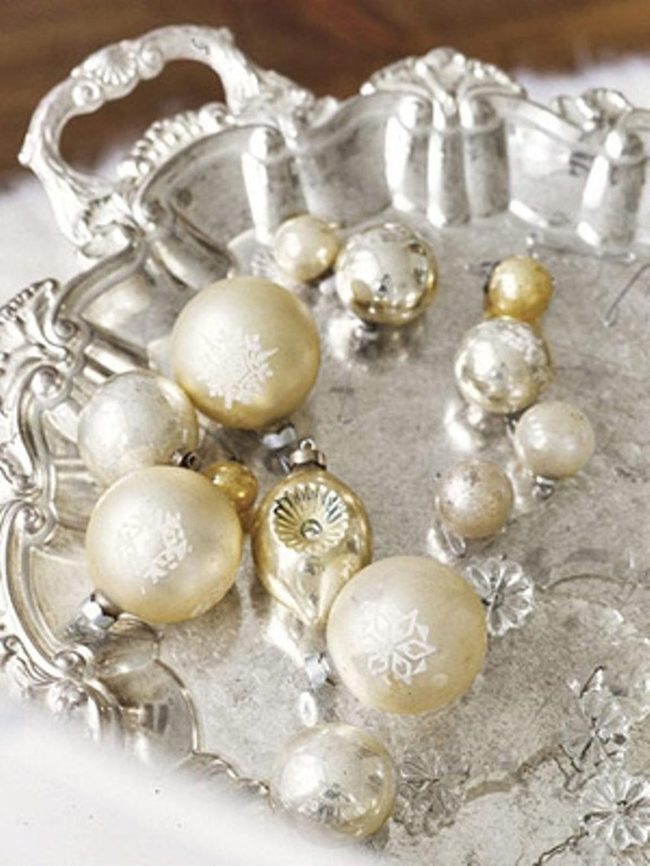 Gold And Pearl Snowflake Baubles