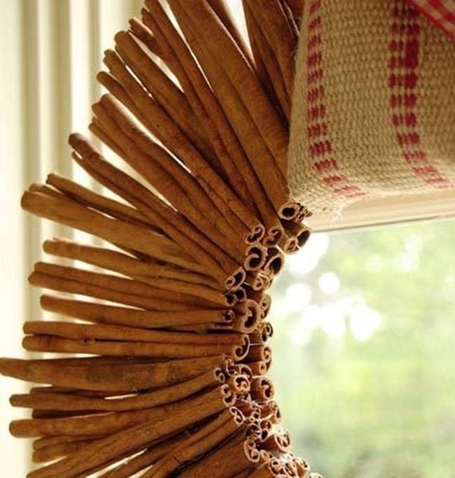 Cinnamon Circles, Natural Light