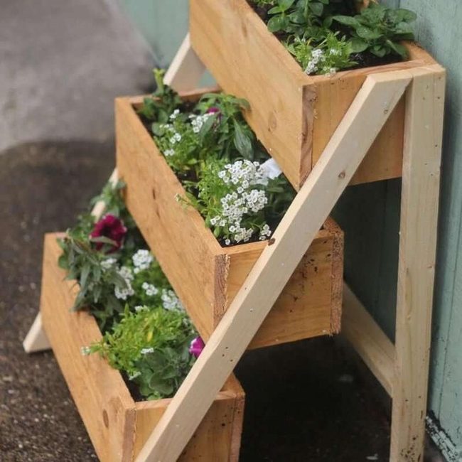 Cascading Cedar Flower Tower