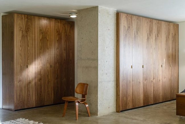Natural Wood Grain Sanctuary