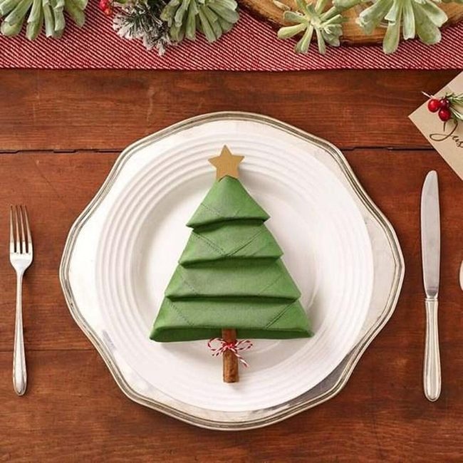 Folded Napkin Pine Trees