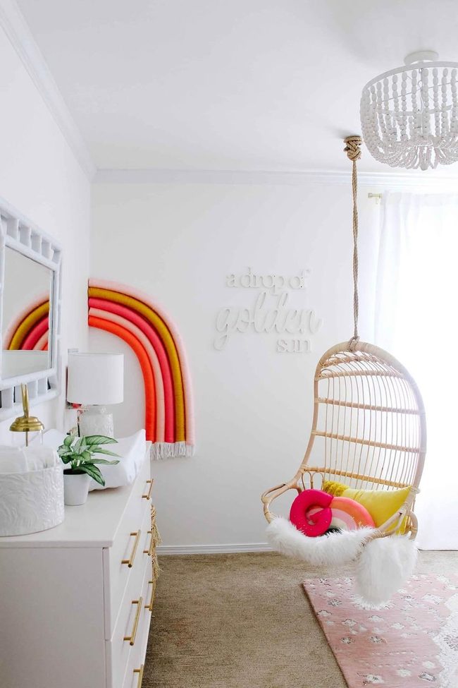 Yarn-Wrapped Rainbow Wall Art