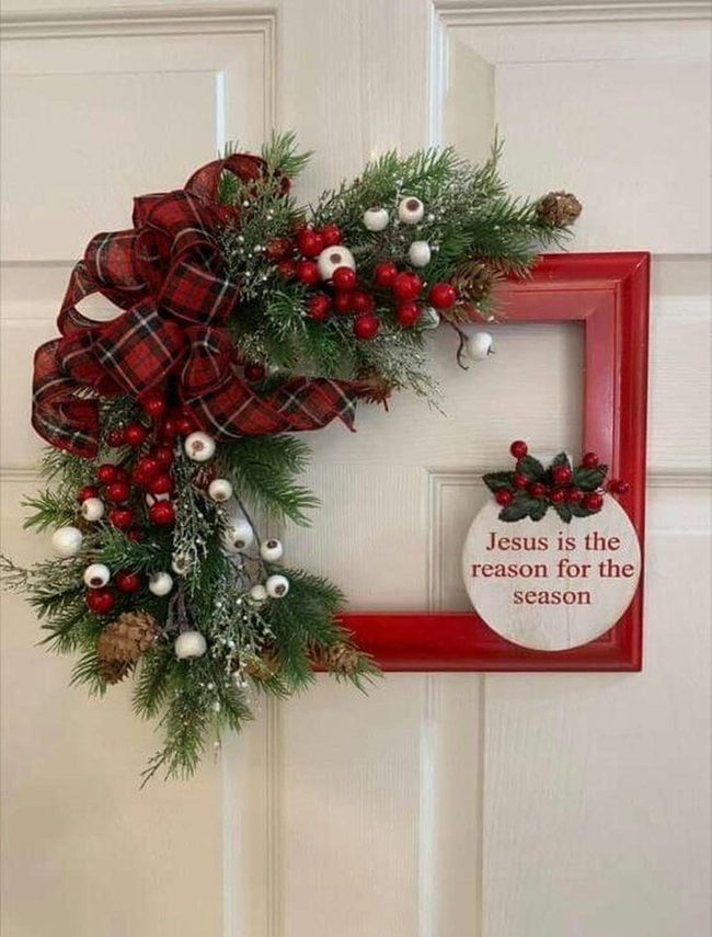 Red Pine Wreath Message