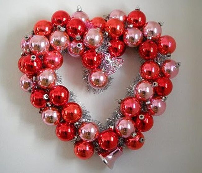 Red Sphere Heart Sparkle