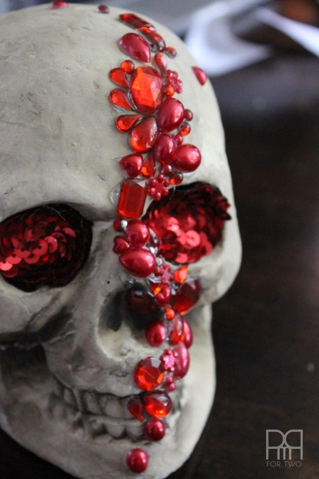 Crimson Gems Skull Statement