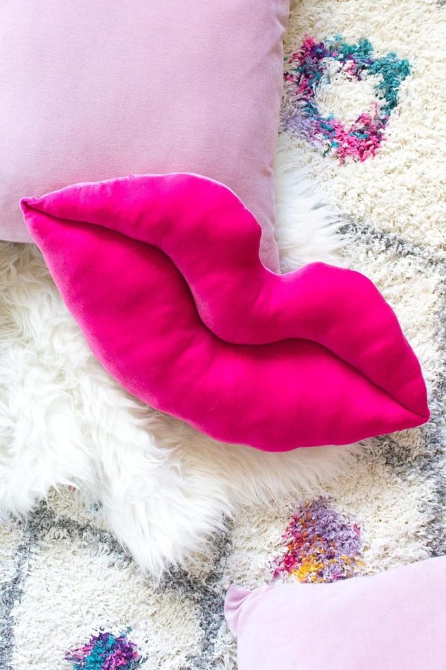 Pink Lip Pillows Pop