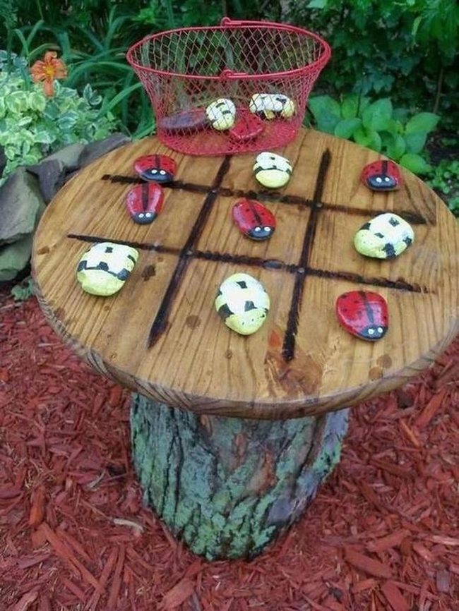 Wooden Tic-Tac-Toe Garden Game