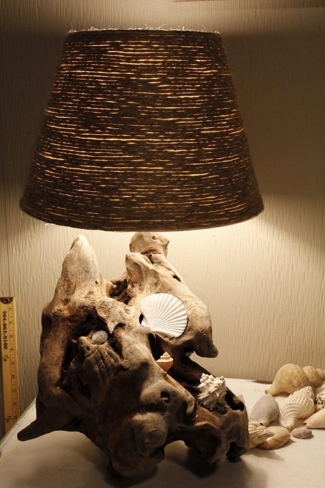 Driftwood Shell Coastal Lamp