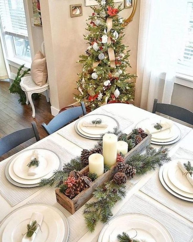 Pinecone Centerpieces, Gold & White