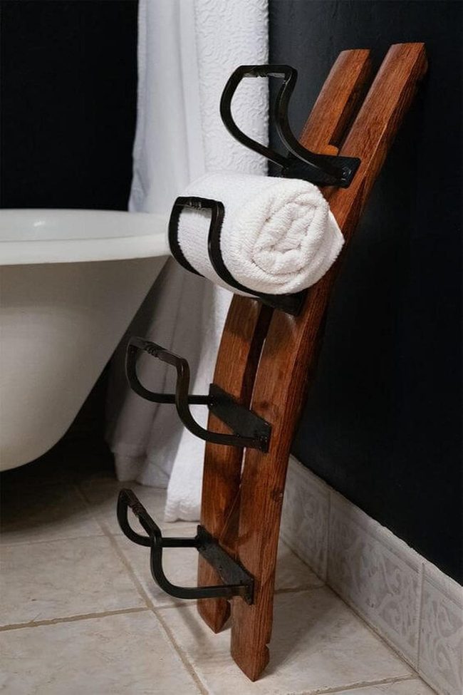Wooden Barrel Towel Display