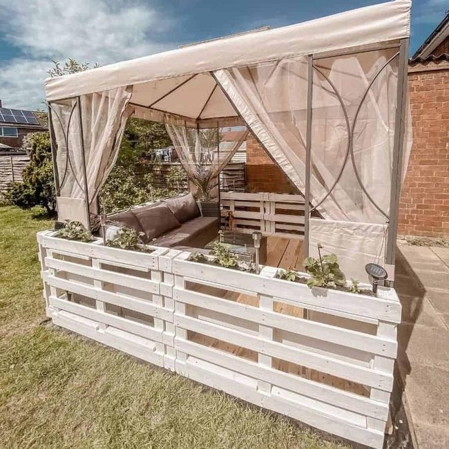 Wooden Pallet Gazebo With Drapes