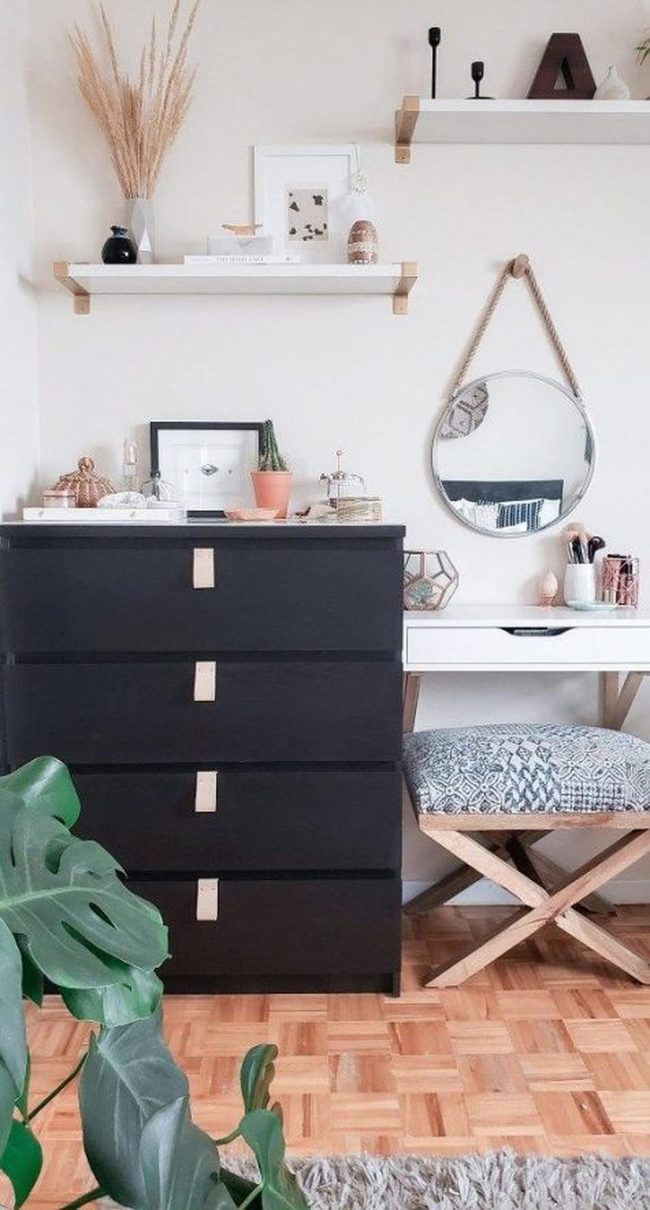 Black Leather Drawers, Light Walls