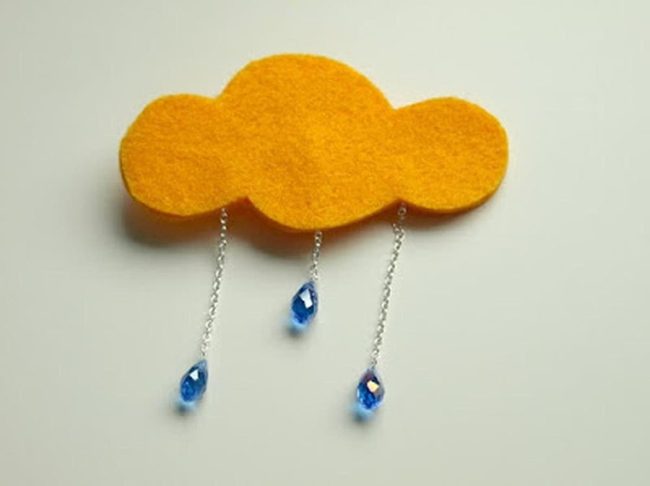 Orange Felt Cloud With Raindrop Chains