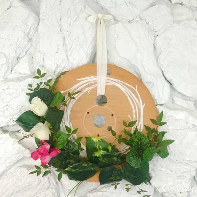 Painted Grapevine Spool Statement