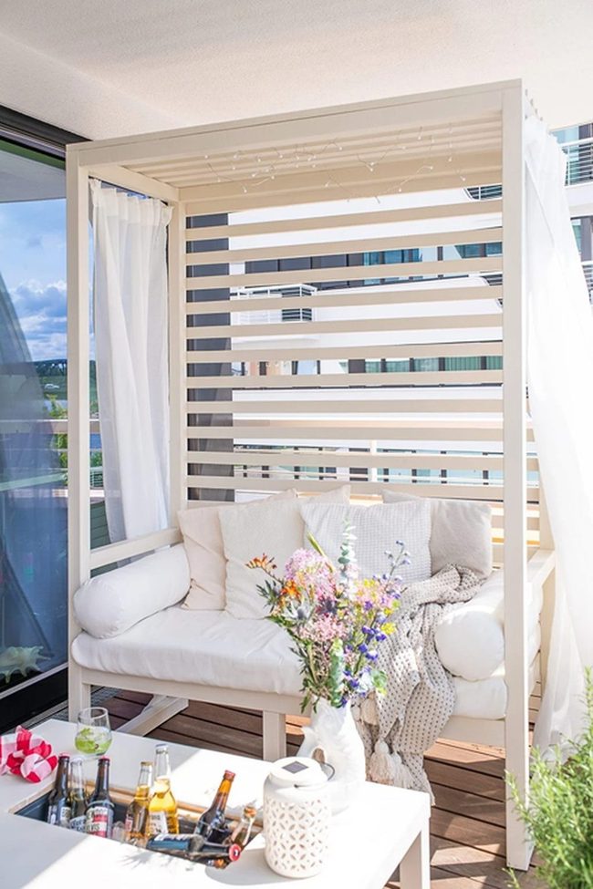 Fabric-Draped Garden Daybed