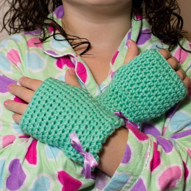 Neon Green Fingerless Statement
