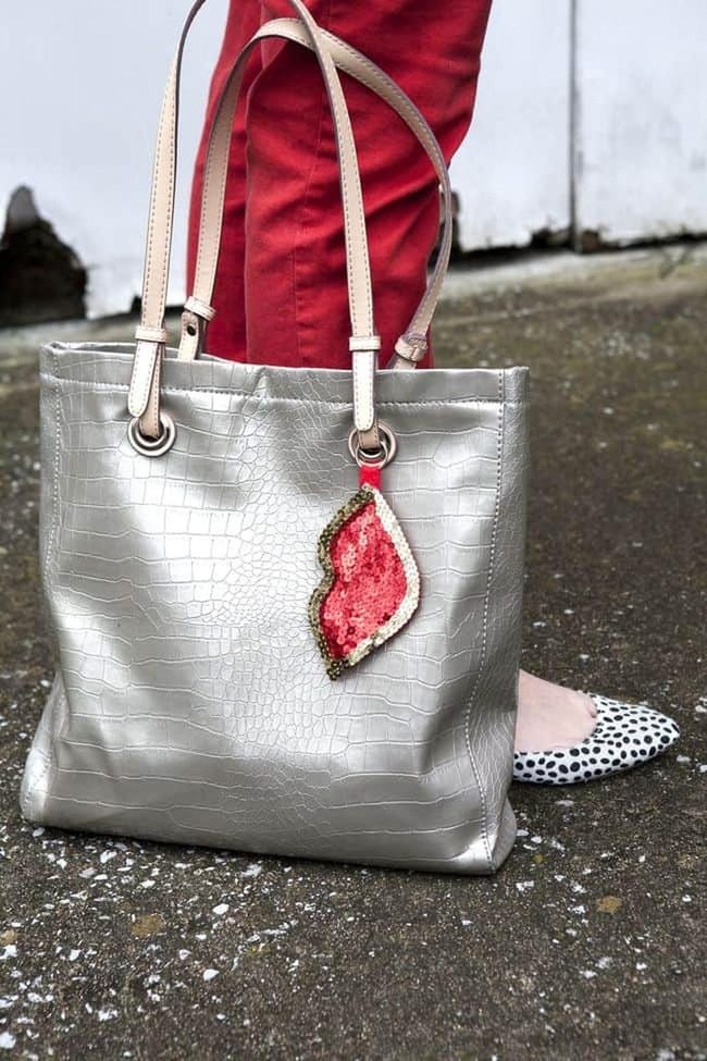 Metallic Crocodile With Sequin Charm