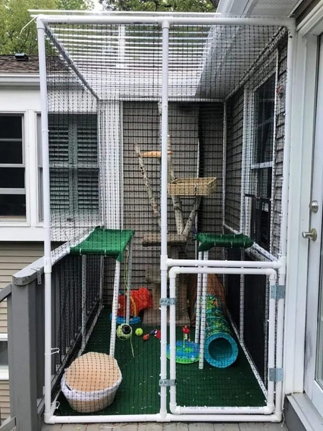 Lightweight Pvc Cat Enclosure