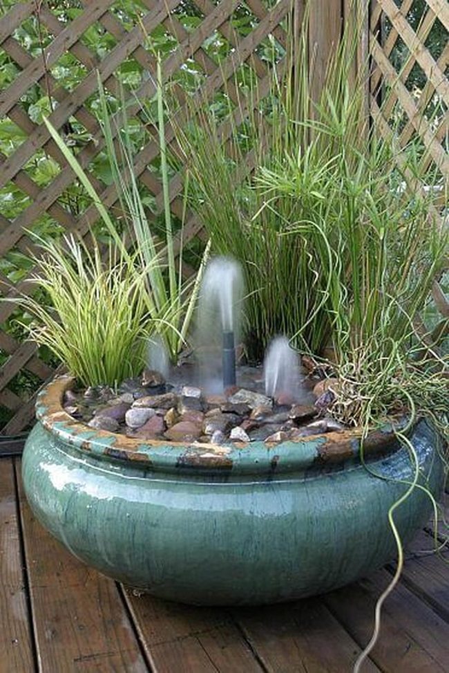 Weathered Pot Water Feature