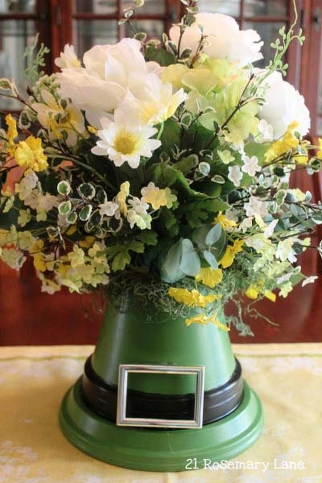 Green Pot Upside-Down Floral
