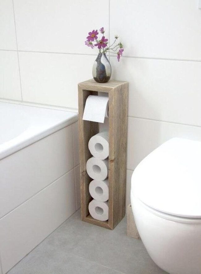 Wood Toilet Paper Holder With Flower Vase