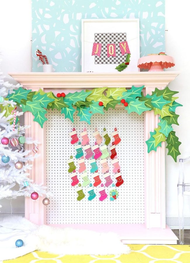 Green Leaf Mantel With Pastel Stockings