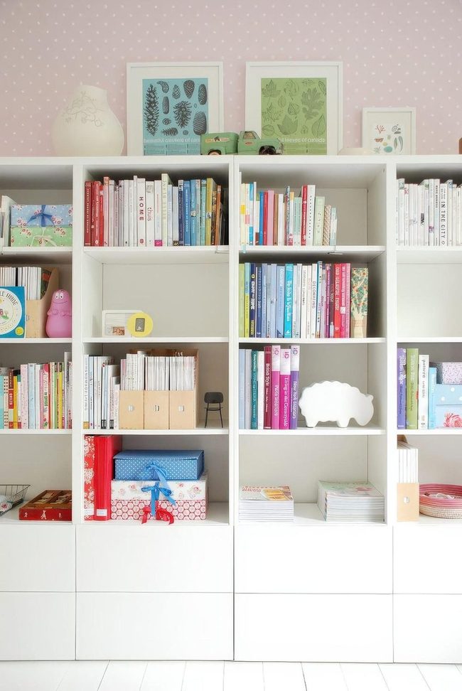 Pink Polka Shelf Corner