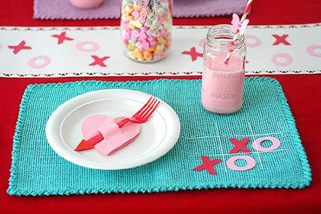 Red And Blue Valentine Tablescape