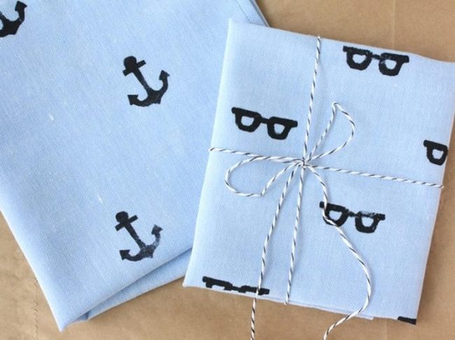 Black Anchors Light Blue Fabric
