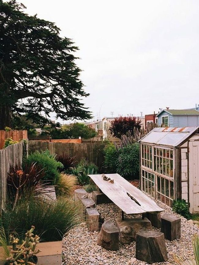 Garden Retreat With Natural Wood