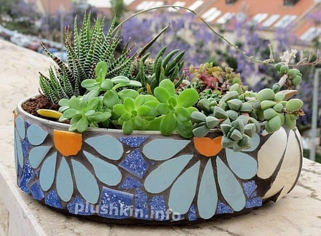 Sunny Daisy Mosaic Planter