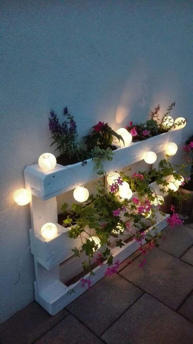 Wooden Pallet Vertical Garden