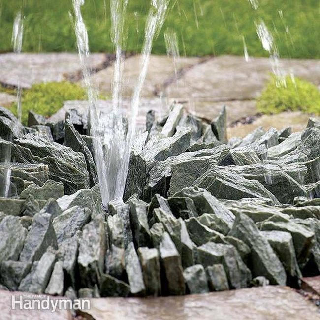 Splashing Geyser Garden Feature