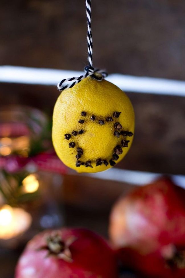 Citrus Cloves And Pomegranate Red