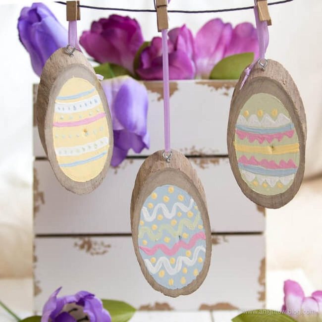 Pastel Eggs On Wood Slices