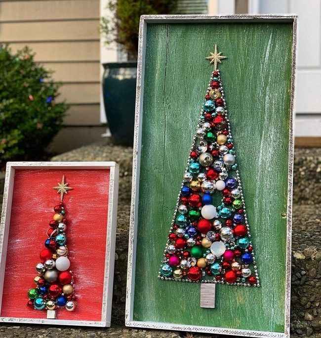 Golden Bauble Tree Display
