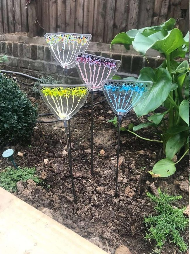 Colorful Cow Parsley Garden Stakes