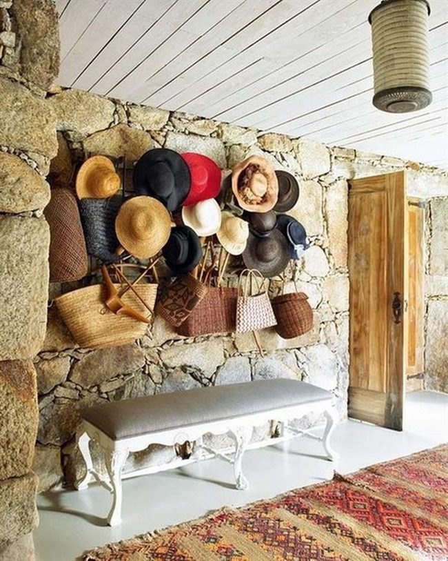 Stone Walls, Woven Warmth