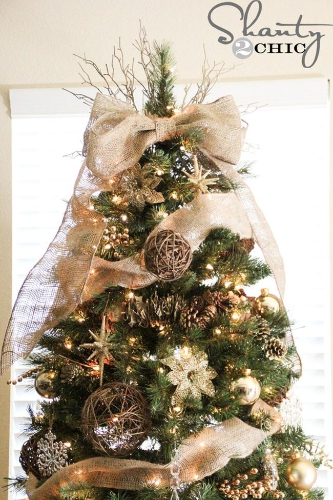 Green Tree, Gold Sparkle, Burlap Bow