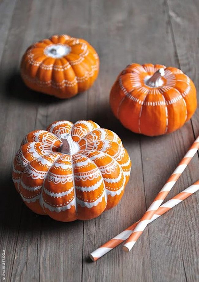 Lace-Painted Pumpkins On Wood
