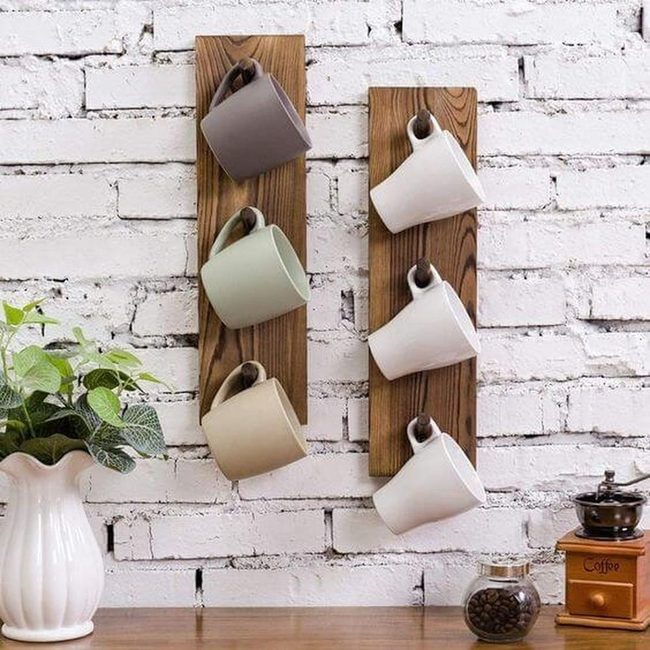 Natural Wood Mug Display