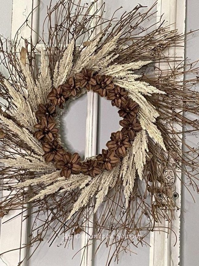 Dried Grass Wall Wreath