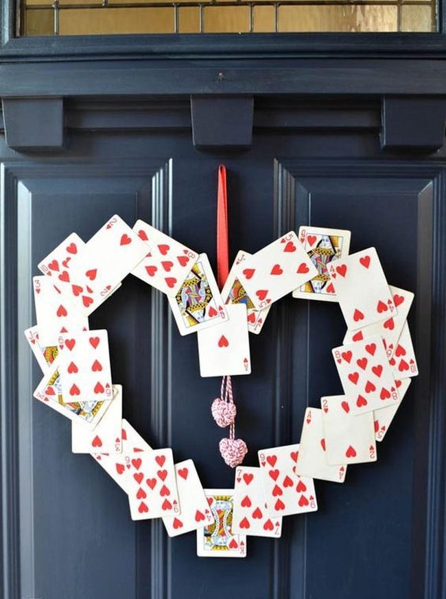 Playing Card Heart Wreath Navy